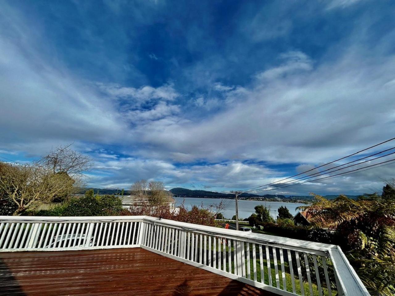 Premium Lake View Home Rotorua Bagian luar foto