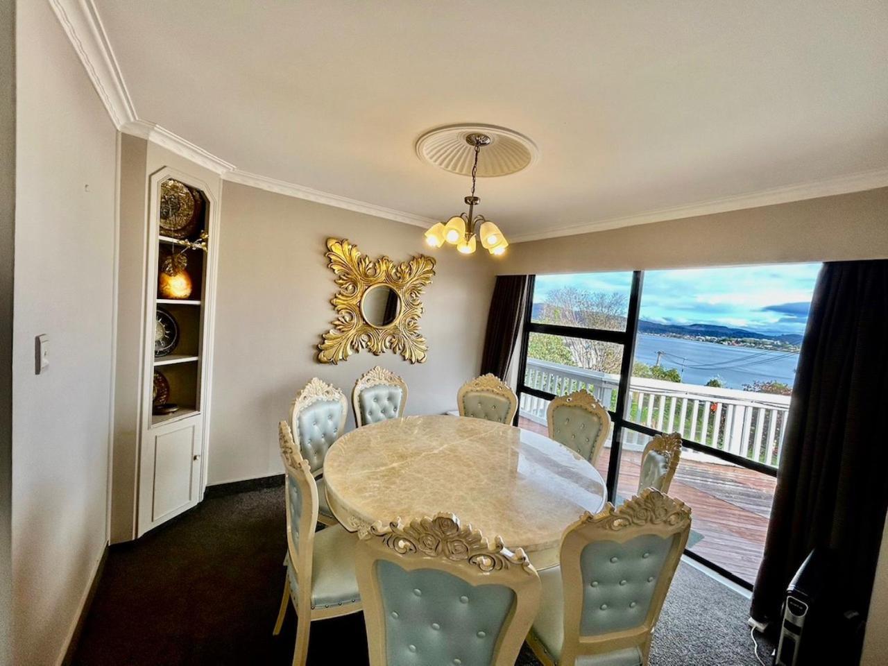 Premium Lake View Home Rotorua Bagian luar foto