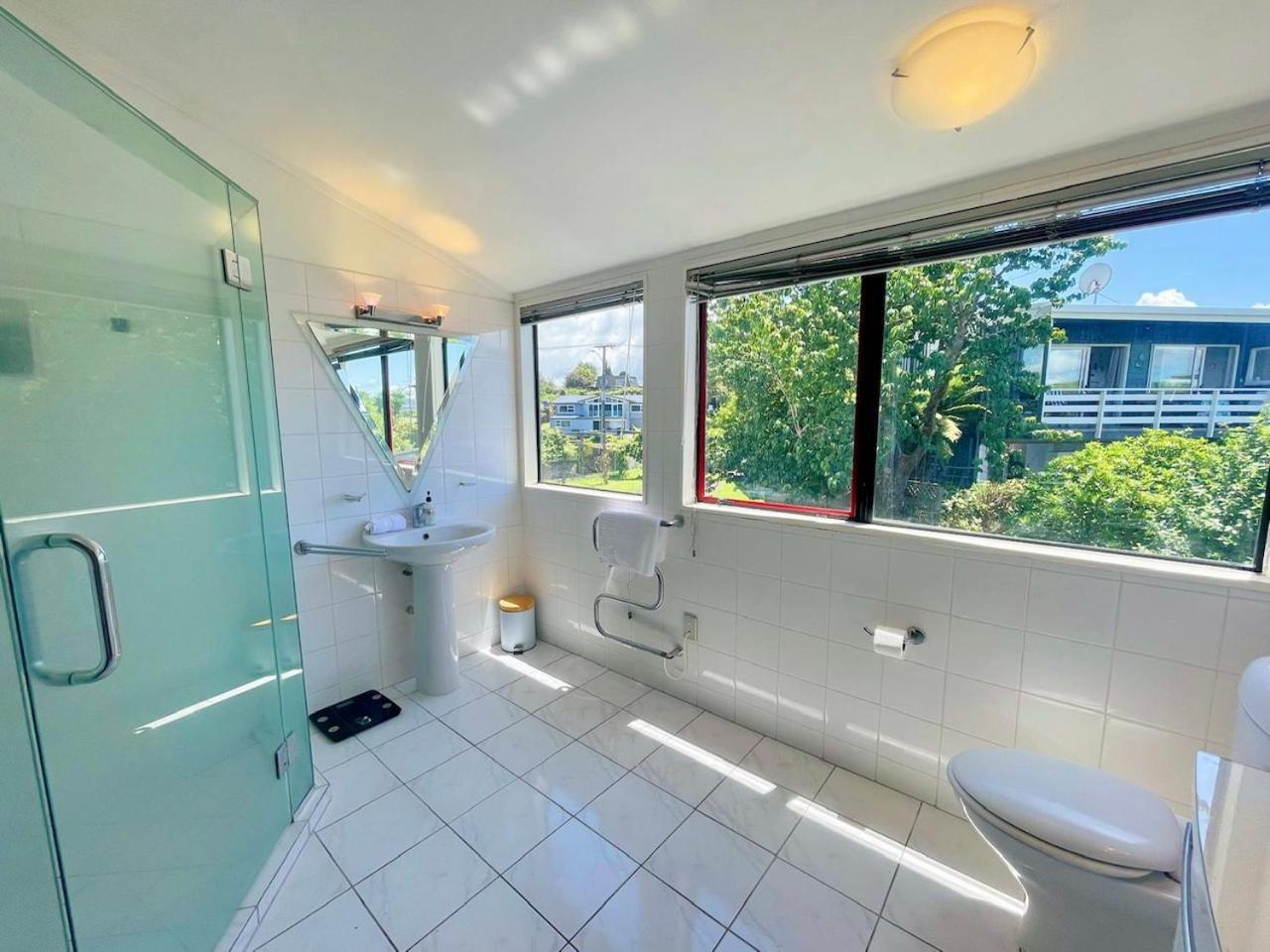 Premium Lake View Home Rotorua Bagian luar foto